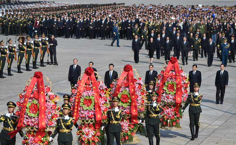 9月30日向人民英雄敬獻花籃儀式提供車輛